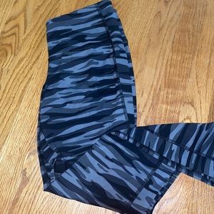 Old navy black and grey leggings